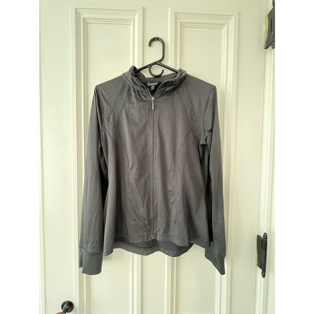 Mikk charcoal gray athletic zip top with thumbholes M